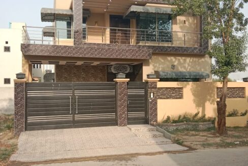 10 Marla Modern  Architecture House For Sale In Citi Housing Society Sialkot F Block