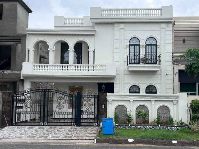 10 Marla House For Sale In Citi Housing B Block on 60 foot road